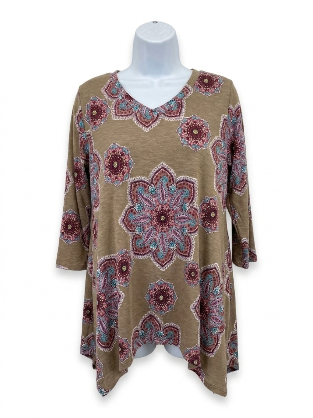 NEW HONEYME abstract sharkbite top in mocha